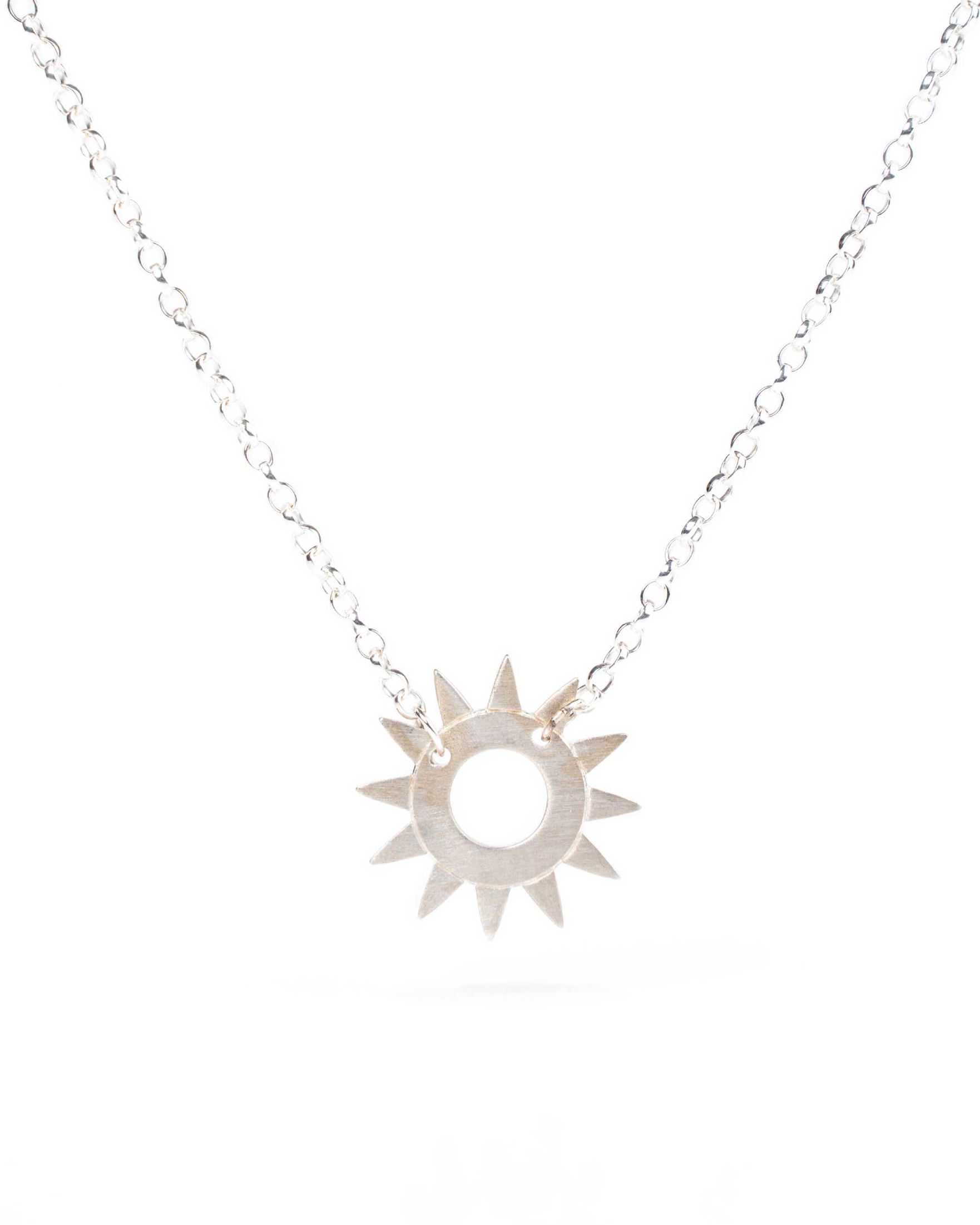 Sunrise_Necklace_Silver_Close_Up.jpg