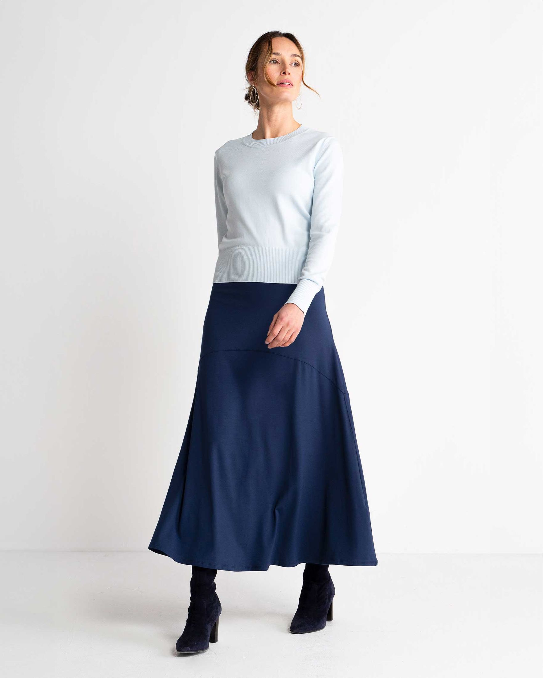 cotton_cora_on_fig_crystal_b.jpg