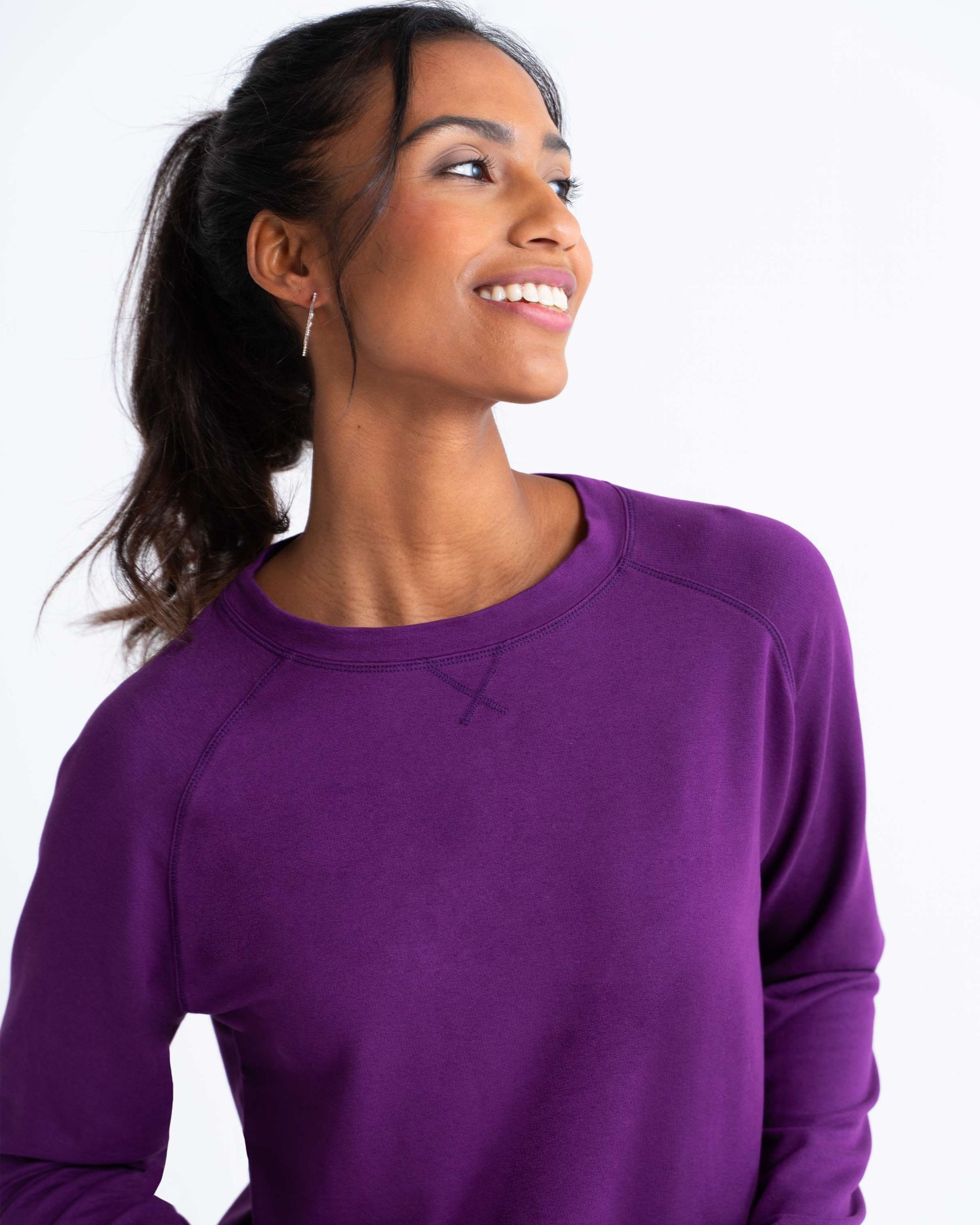 Supersoft_crew_on_fig_royal_grape_b.jpg