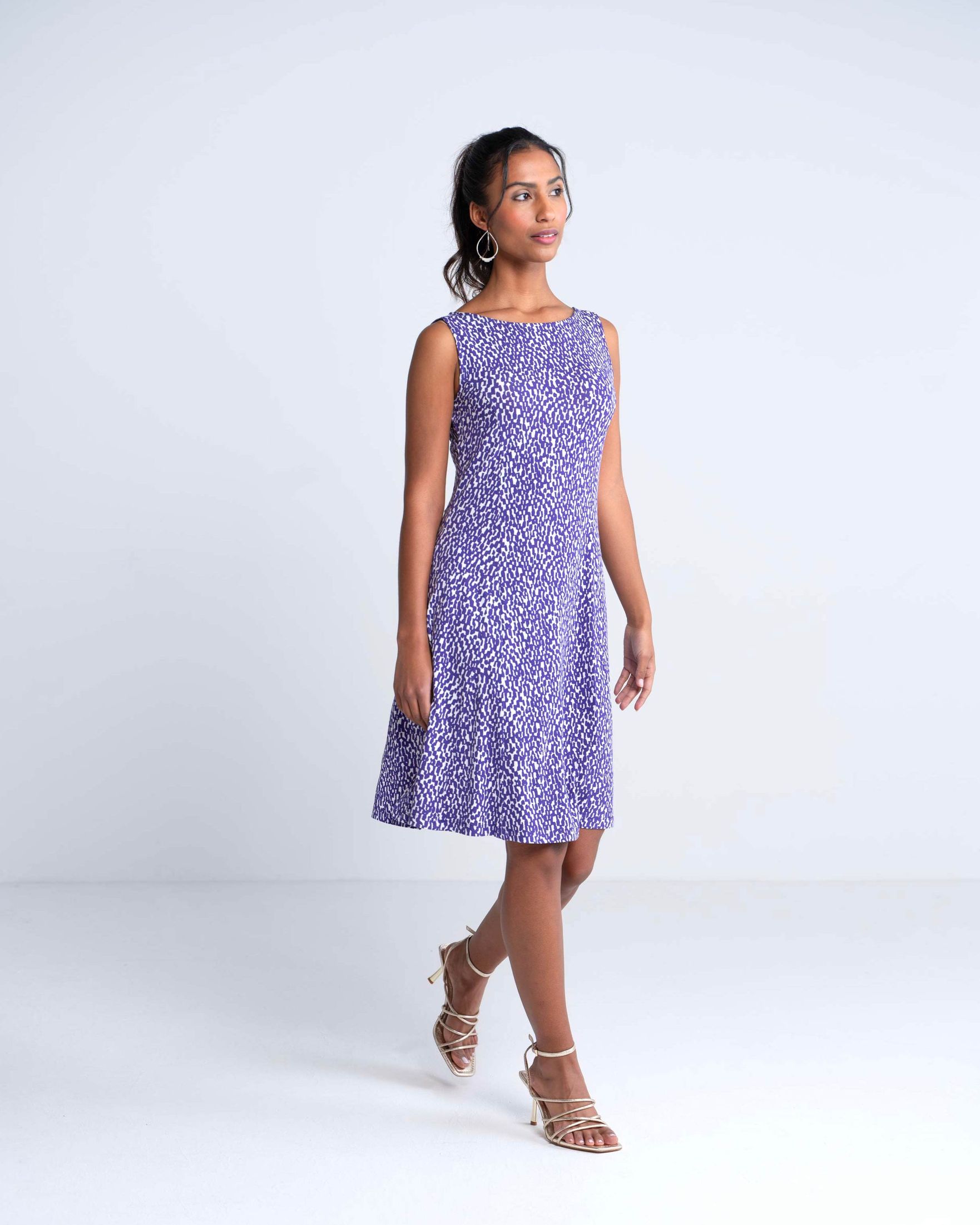 isla-print-dress-on-fig-lobelia-kettlewell-colours-a.jpg