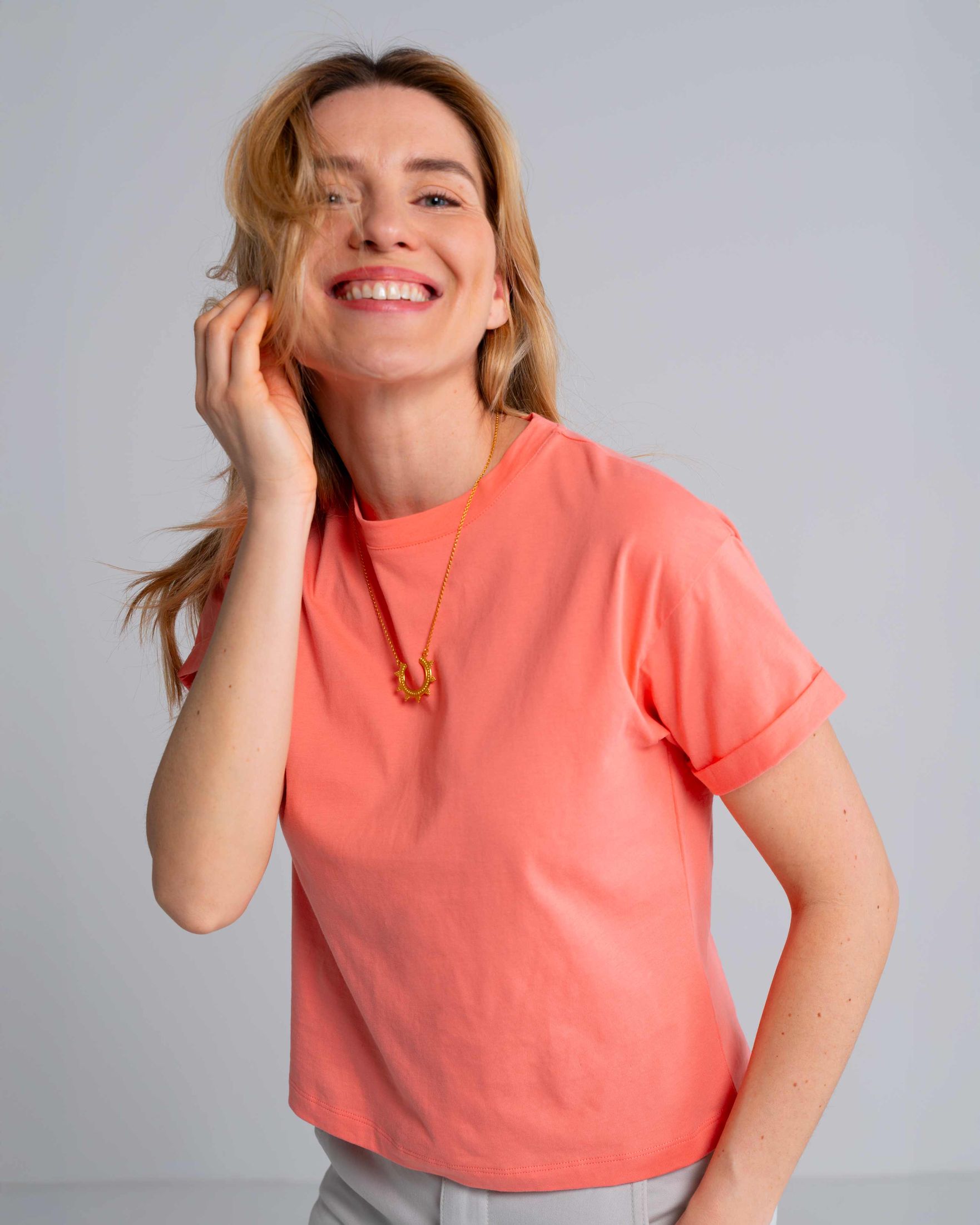 Lightweight-Cotton-Tee-on-fig-Kettlewell-Light-Coral-A.jpg