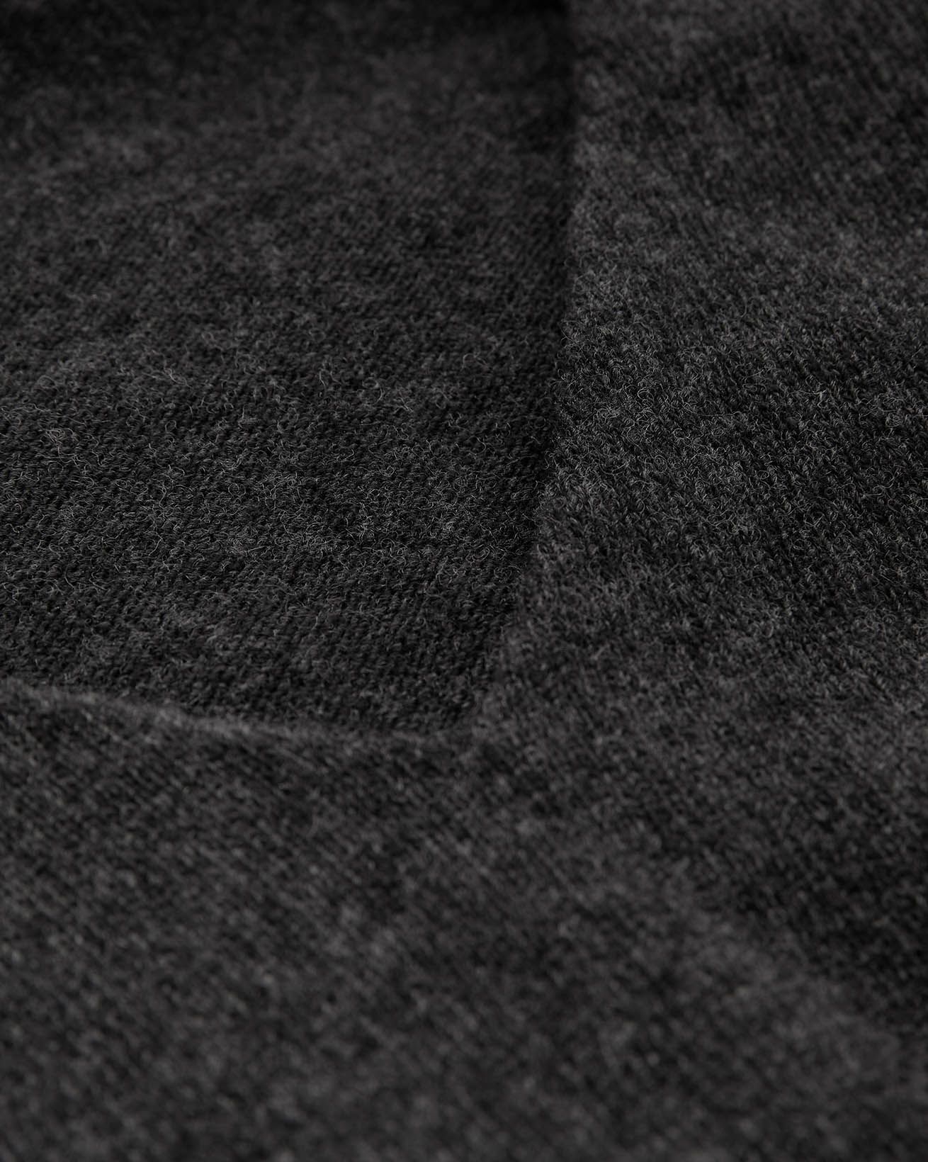 8222_Geelong-Slouch-V-Neck-Jumper_Charcoal_Detail-1_AMAZON.jpg