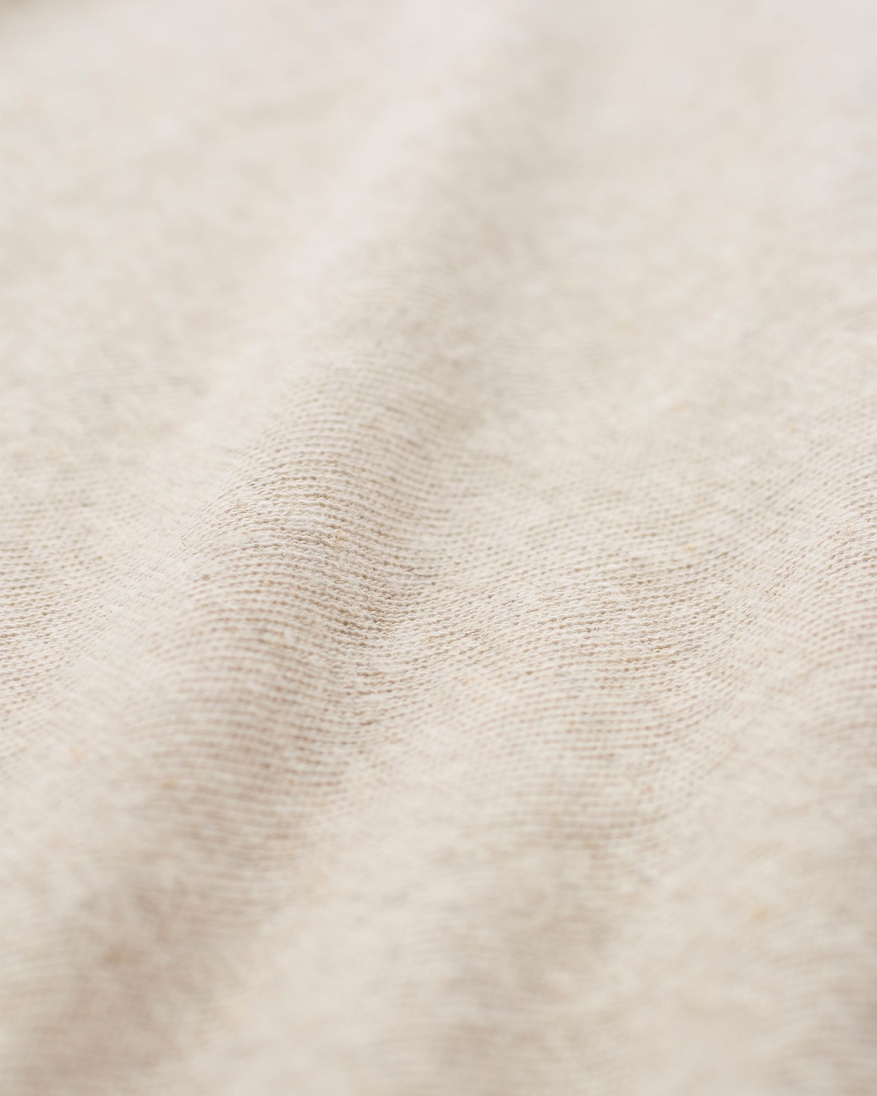 8421_Linen_Cotton_V_Neck_T_Shirt_Eundyed_Ecru_Detail_4.jpg