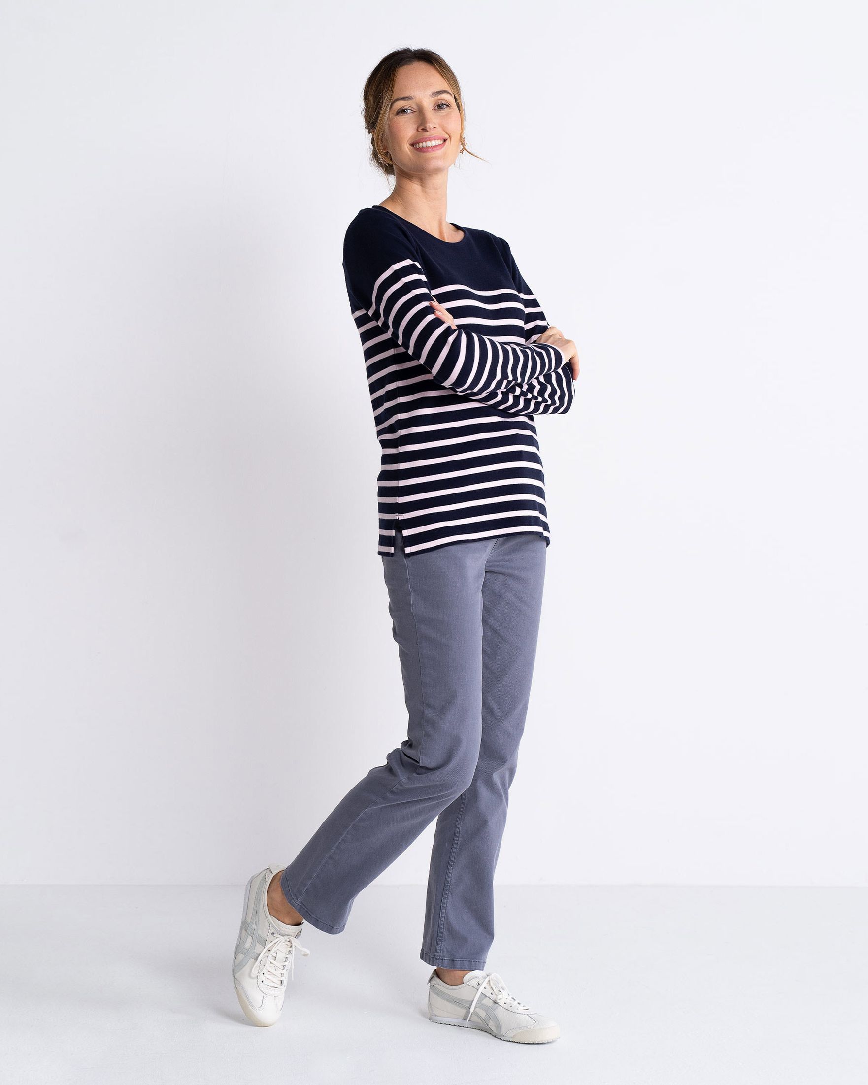 denim_jeans_on_fig_lunar_grey_a.jpg