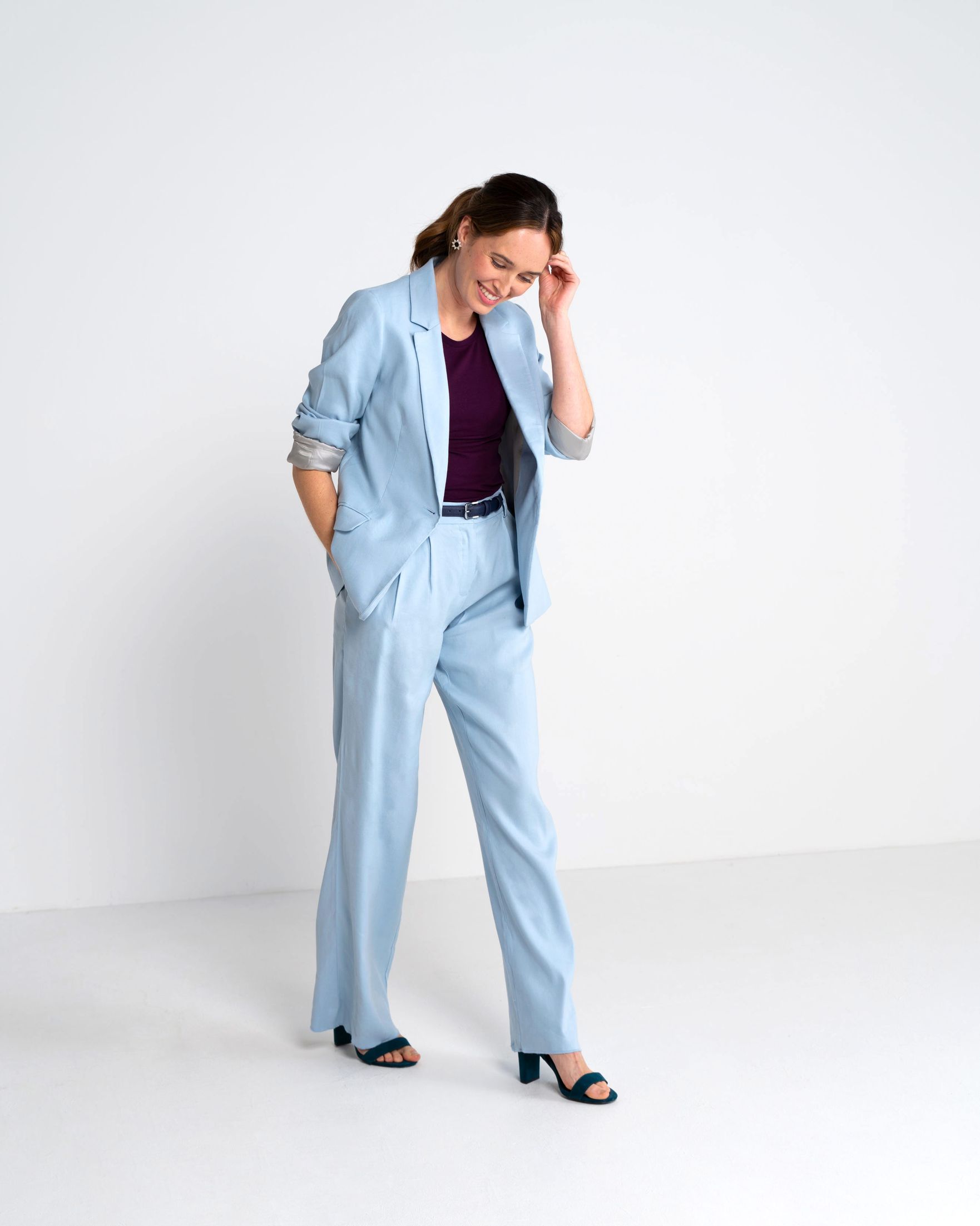 on_fig_iona_linen_trouser_Powder-Blue_a.jpg