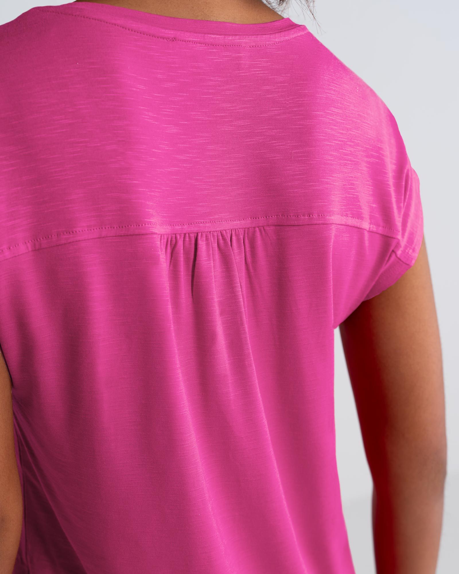 on_fig_mara_v_neck_top_hot-pink-C.jpg