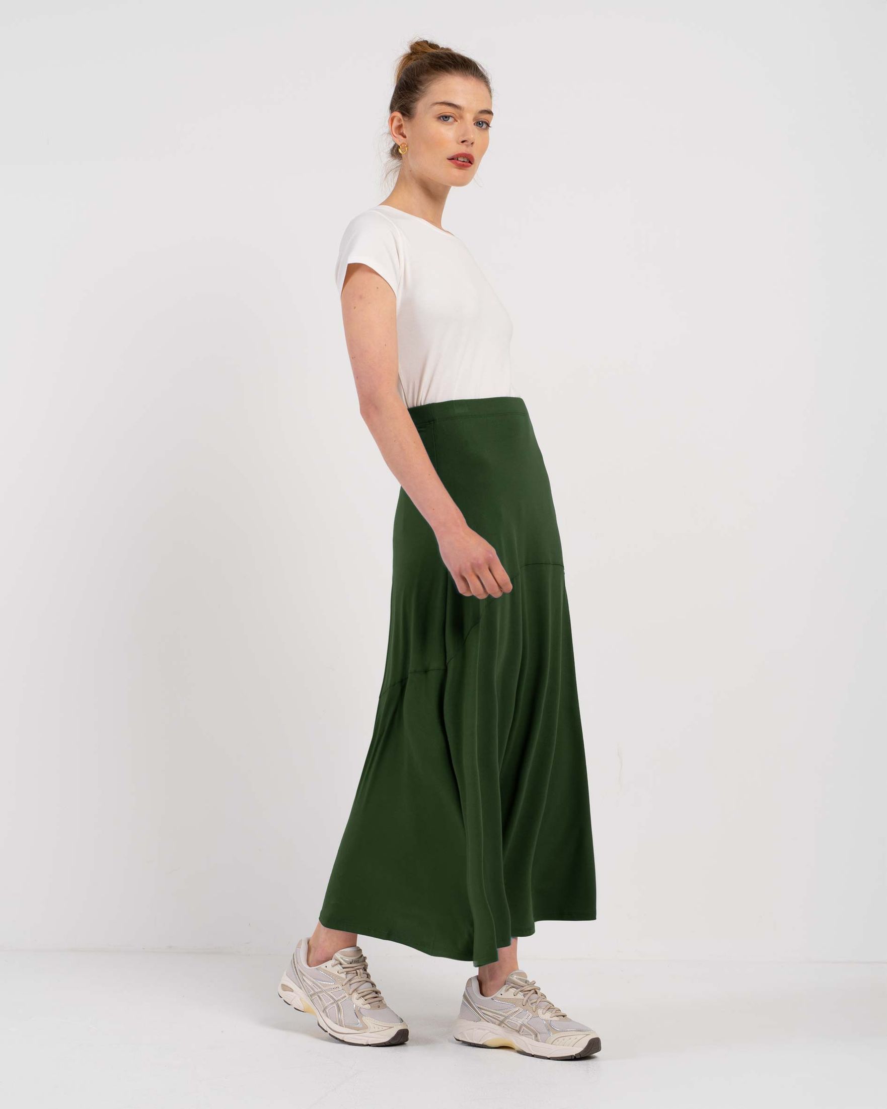 70058702DKOL-Jersey-Maxi-Skirt-ecom-front-Dark-Olive-Kettlewell-2.jpg