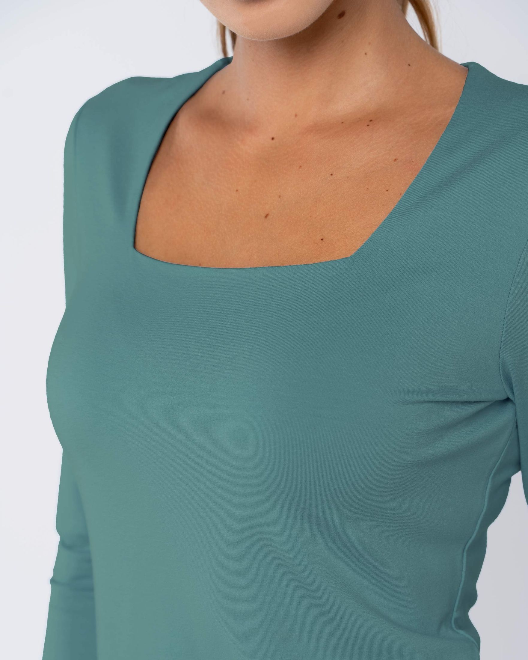 70092915NOTL-Jodi-Square-Neck-Long-Sleeve-Ecom-Detail-Kettlewell-Nordic-Teal-5.jpg