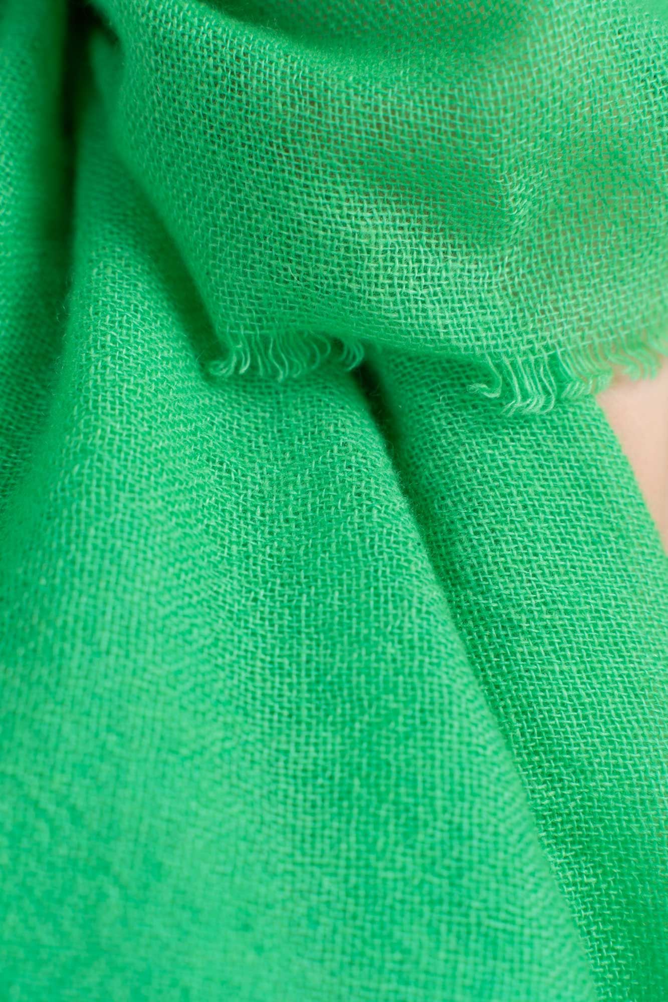 70049415ISGR-Cashmere-Guaze-Stole-Ecom-detail-Island-Green-kettlewell-5.jpg