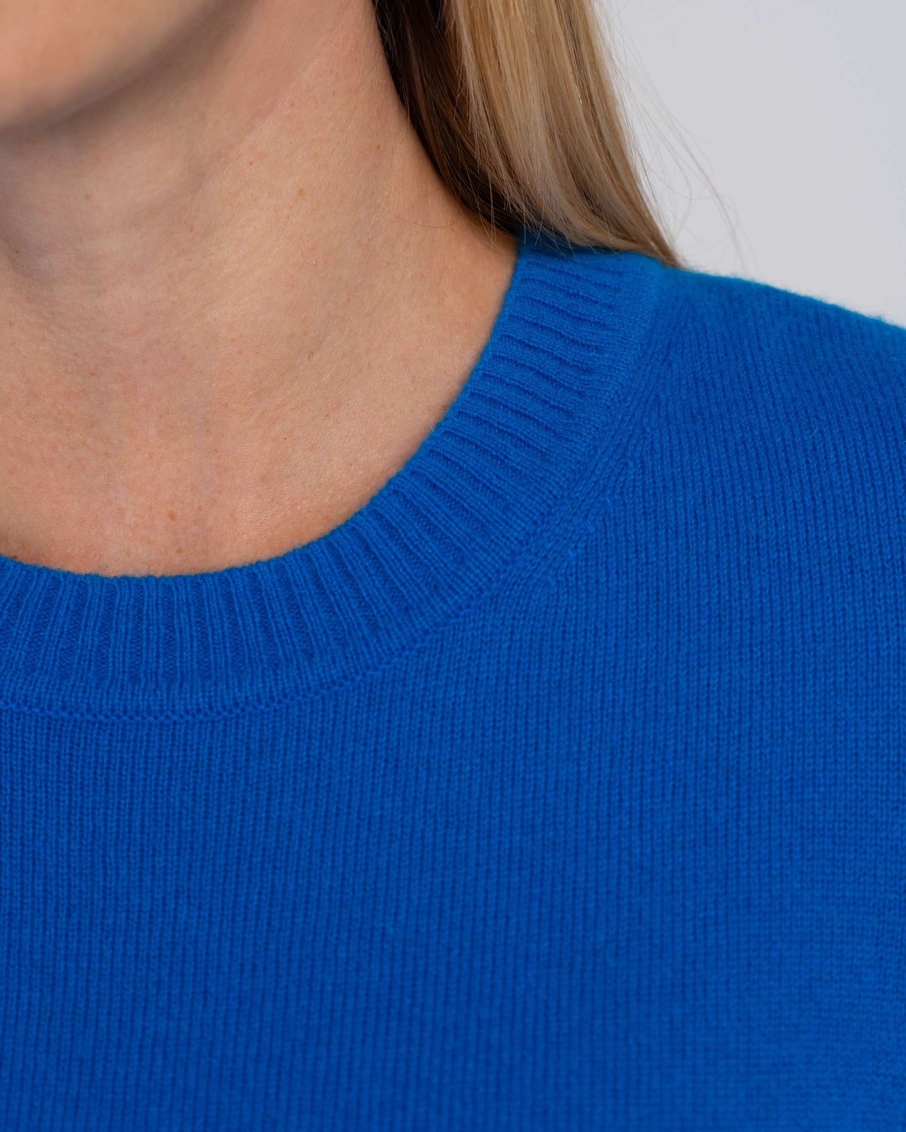 Cashmerino-Sweater-detail-Aegen-Blue-Kettlewell-5.jpg