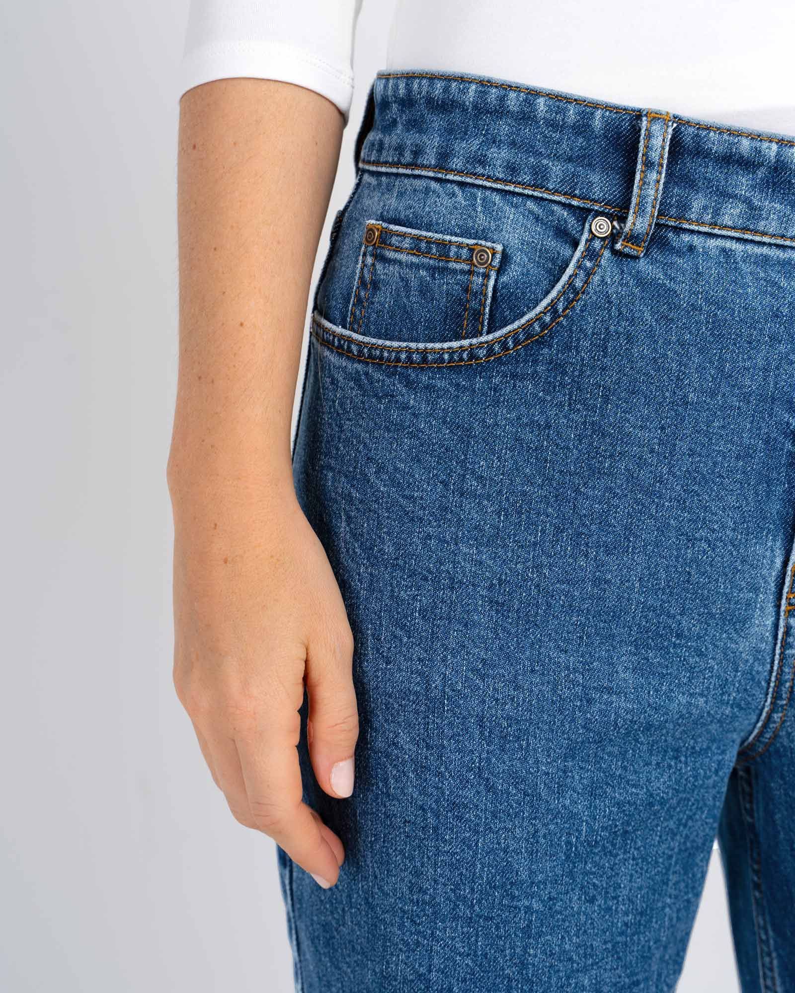 70126215MDBL-Darla-Boyfriend-Jean-Ecom-Detail-Mid-Blue-Kettlewell-5.jpg