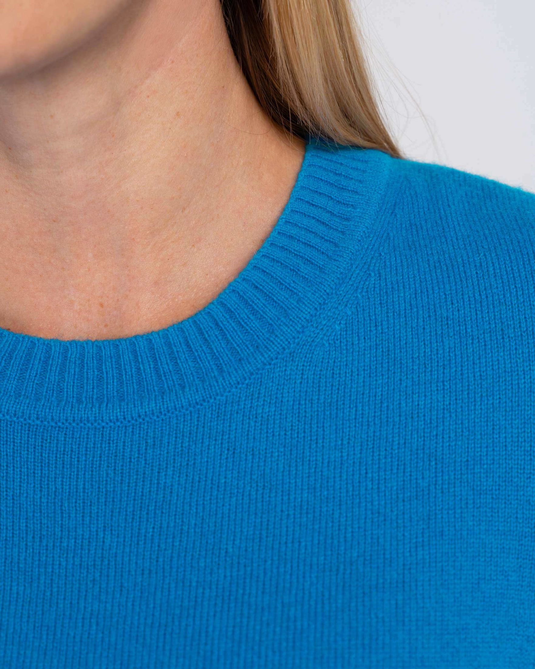 Cashmerino-Sweater-detail-Aegen-Blue-Kettlewell-5-EDIT.jpg