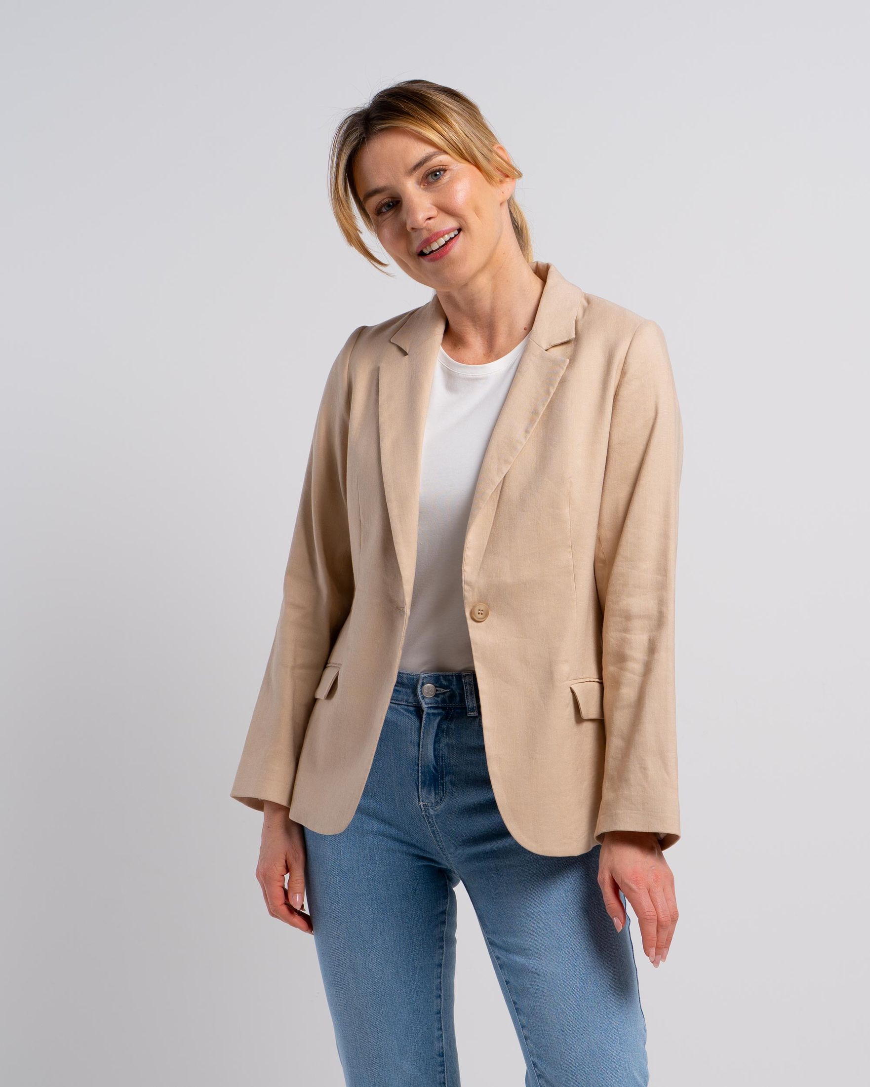 Iona Linen Blazer