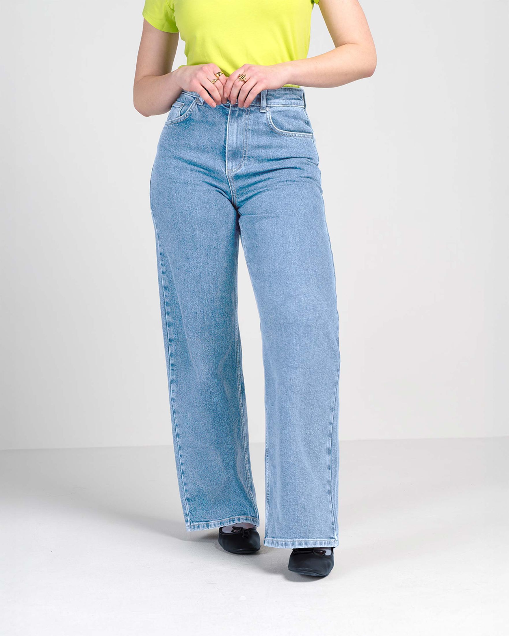 Darla Wide Leg Jeans