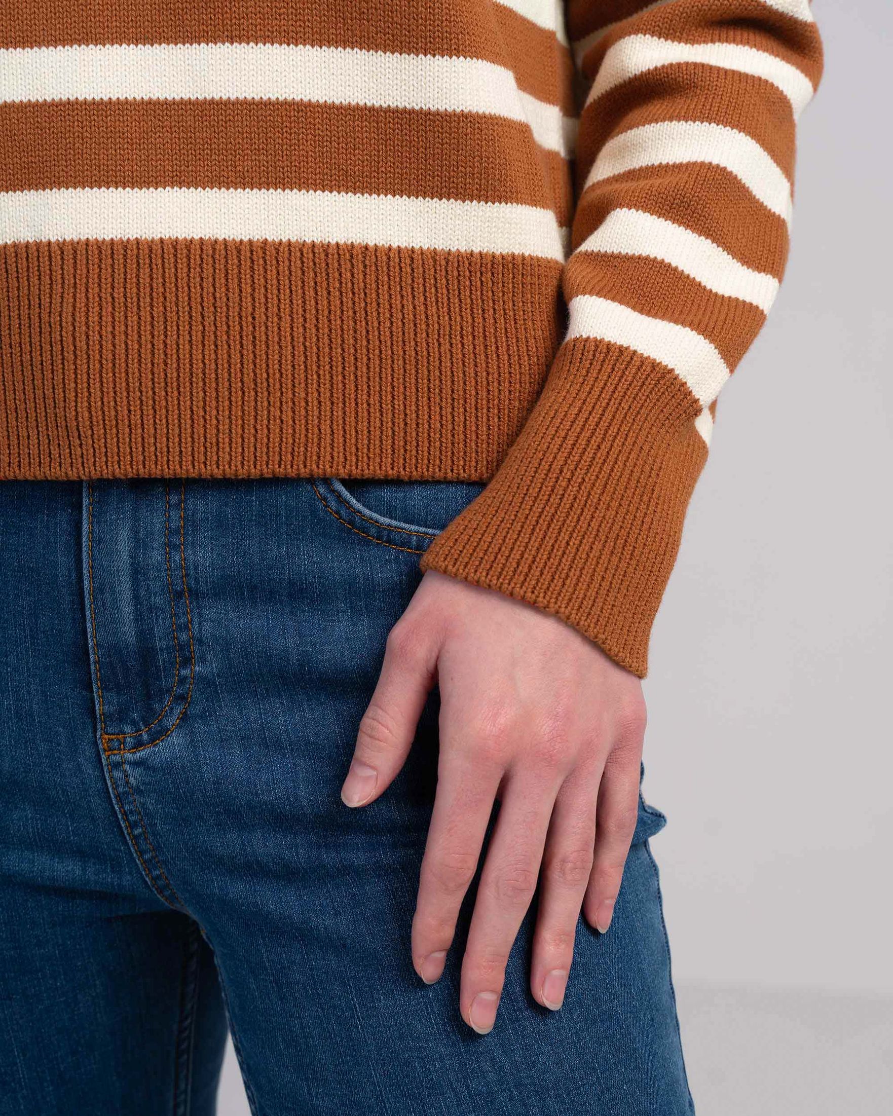 70138716GGSW_5_Boxy-Stripe-Jumper-Ecom-Detail-Ginger-and-soft-white-Kettlewell.jpg