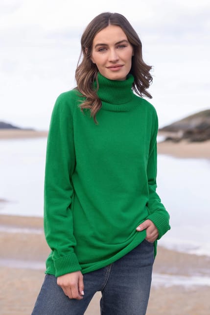 Celtic Geelong Slouch Roll Neck