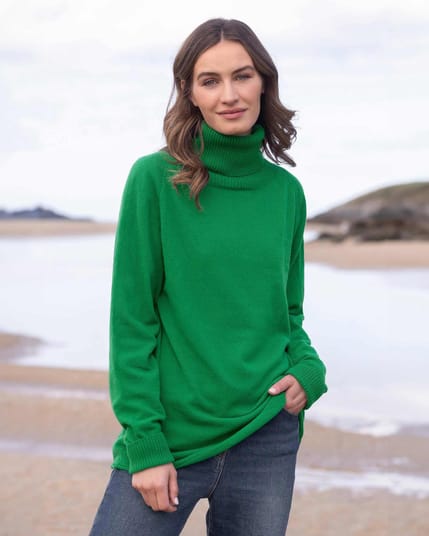 Celtic Geelong Slouch Roll Neck