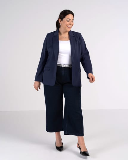 Izzy Blazer