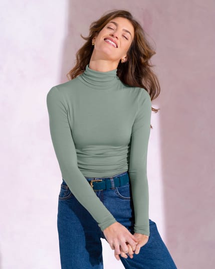Silky Roll Neck