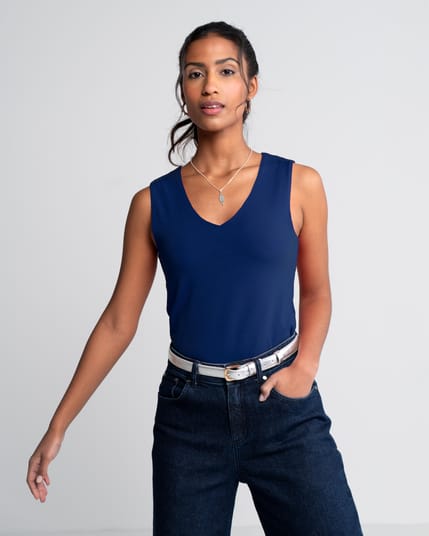 Darcey Sleeveless V