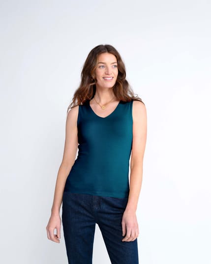 Darcey Sleeveless V