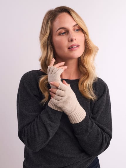 Celtic Supersoft Fingerless Gloves